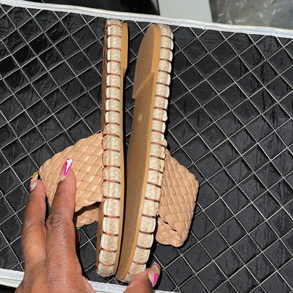 NWOT BRAIDED WOMENS (40) (US 9) SANDAL NUDE - Picture 9 of 9